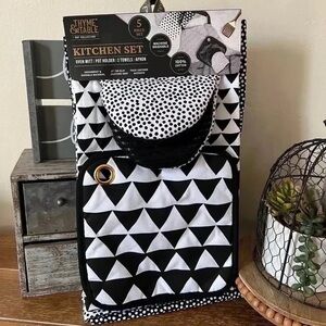 New Thyme and Table Boho Black & White Geo & Dots 5pc Kitchen Set